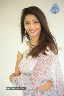 Priya Vadlamani Pictures - 15 of 21