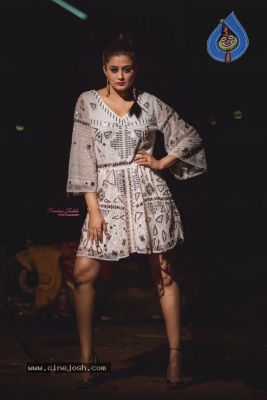 Priyamani Photos - 7 of 9