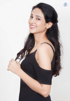 Priyashri New Photos - 6 of 17