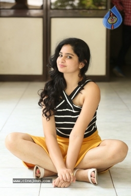 Purvi Thakkar Photos - 12 of 21