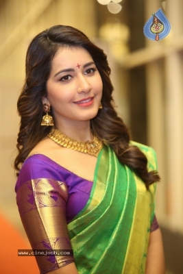 Raashi Khanna Gallery - 28 of 38