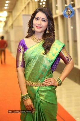 Raashi Khanna Gallery - 40 of 38