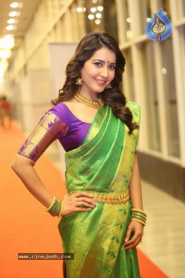 Raashi Khanna Gallery - 41 of 38