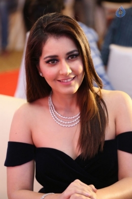 Raashi Khanna Latest Stills - 3 of 21