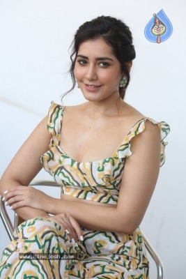 Raashi Khanna Photos - 4 of 42