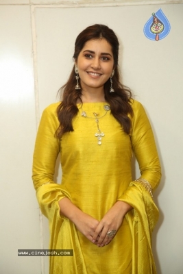 Raashi Khanna Photos - 4 of 21