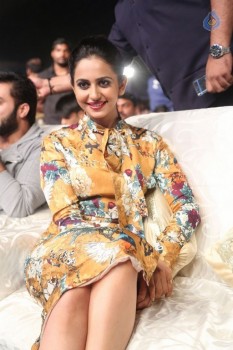 Rakul Preet at Dhruva Pre Release Function  - 11 of 38
