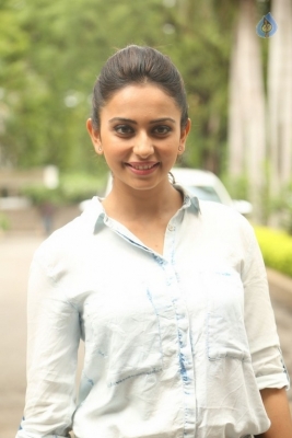 Rakul Preet Singh New Photos - 6 of 35