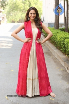 Rakul Preet Singh Photos - 10 of 21