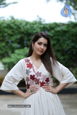 Rashi Khanna New Pics - 8 of 8