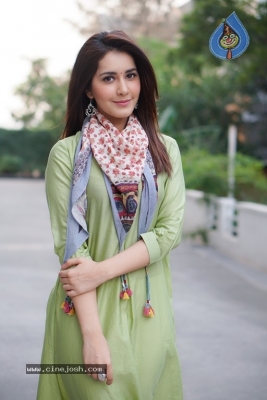 Rashi Khanna Photos - 3 of 10