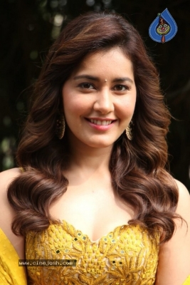 Rashi Khanna Photos - 2 of 11
