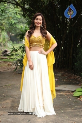 Rashi Khanna Photos - 11 of 11