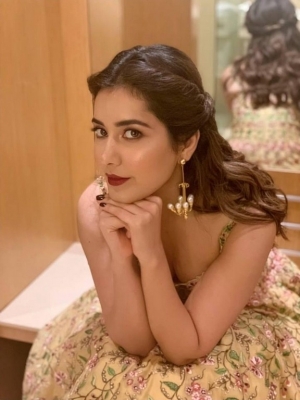 Rashi Khanna Photos - 6 of 8