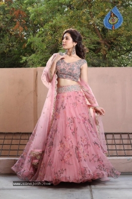 Rashi Khanna Photos - 2 of 3