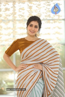 Rashi Khanna Photos - 4 of 21