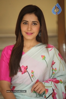 Rashi Khanna Pictures - 11 of 39