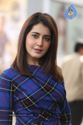 Rashi Khanna Stills - 10 of 36