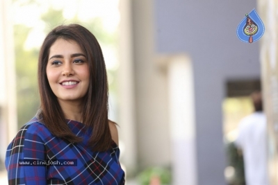 Rashi Khanna Stills - 12 of 36