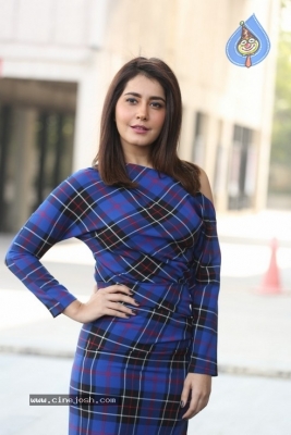 Rashi Khanna Stills - 18 of 36