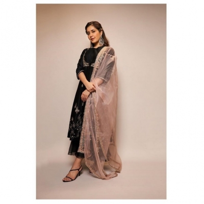 Rashi Khanna Stills - 2 of 11