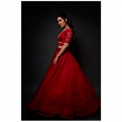 Rashi Khanna Stills - 7 of 11