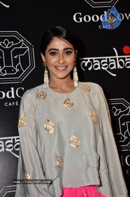 Regina Cassandra Gallery - 21 of 63