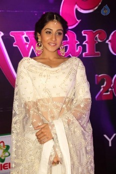 Regina Cassandra Images - 9 of 47