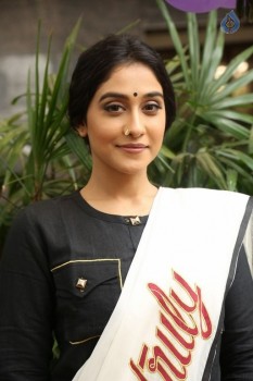 Regina Cassandra New Pics - 24 of 30