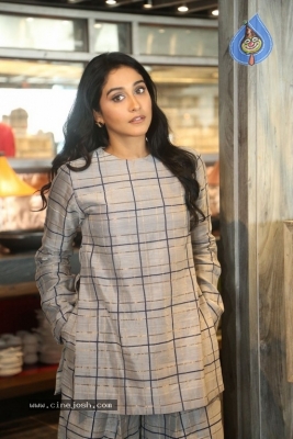 Regina Cassandra New Stills - 2 of 12