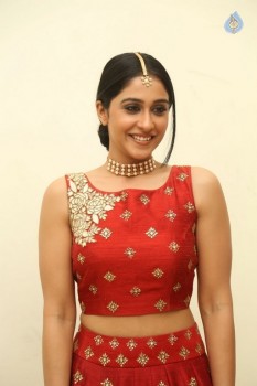 Regina Cassandra Photos - 6 of 41