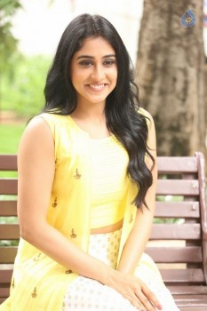 Regina Cassandra Photos - 49 of 61