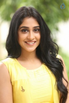 Regina Cassandra Photos - 54 of 61