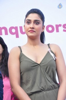 Regina Cassandra Pics - 7 of 40