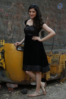 Richa Panai Pics In Rakshaka Bhatudu - 4 of 21