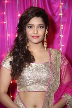 Ritika Singh at Zee Telugu Apsara Awards - 30 of 33
