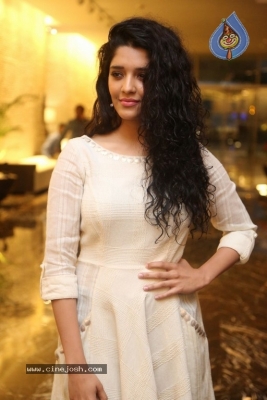 Ritika Singh Gallery - 5 of 28