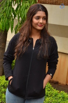 Ritika Singh New Gallery - 2 of 37