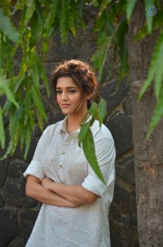 Ritika Singh New Photos - 6 of 21