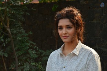 Ritika Singh New Photos - 13 of 21