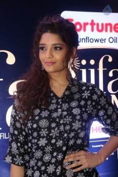 Ritika Singh New Photos - 17 of 23