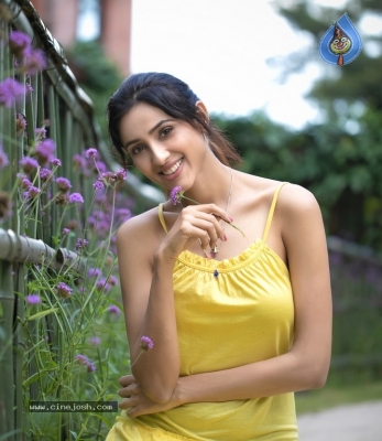 Riya Suman Photo Shoot Photos - 9 of 12