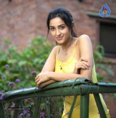 Riya Suman Photo Shoot Photos - 10 of 12