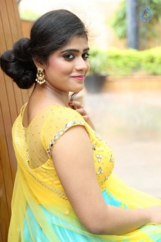 Samatha Latest Photos - 17 of 34