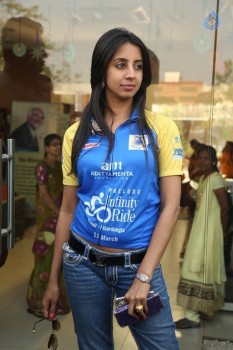 Sanjjanaa Gallery - 2 of 28