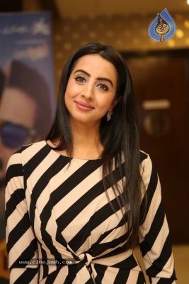 Sanjjanaa Galrani Photos - 5 of 21