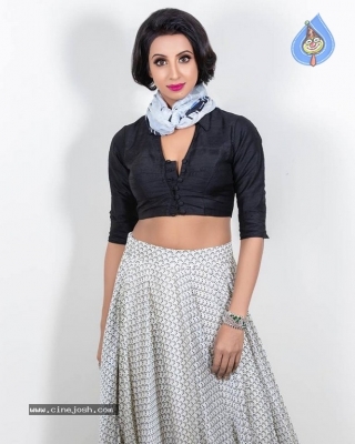 Sanjjanaa Galrani Photos - 5 of 6