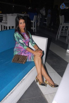 Sanjjanaa Images - 16 of 32