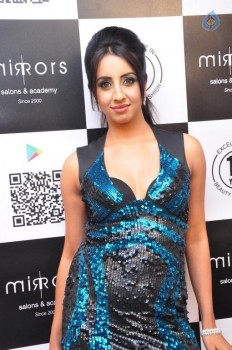 Sanjjanaa New Pics - 2 of 35