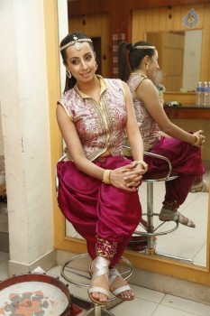 Sanjjanaa Photos - 11 of 34